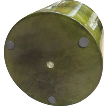 Dessous d'un pot de fleurs rond avec pieds