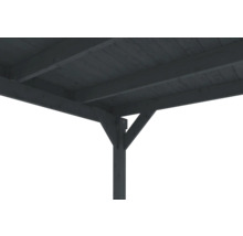 Detailansicht einer Pfosten-Riegel-Verbindung aus Holz mit Kopfbändern an einem anthrazitfarbenen Carport.