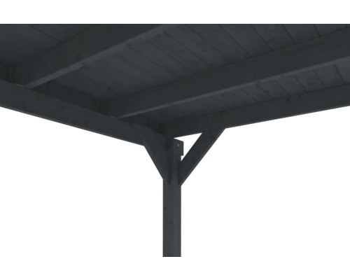 Detailansicht einer Pfosten-Riegel-Verbindung aus Holz mit Kopfbändern an einem anthrazitfarbenen Carport.