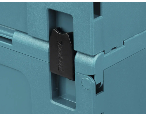 Vue détaillée d'un clip de fermeture sur le coffret de transport Makita MAKPAC avec Makita Logo.