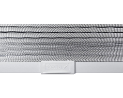 Moustiquaire plissée tesa avec tesa Logo sur le rail.