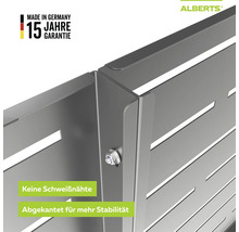 Alberts Metall-Sichtschutzzaun mit Schraubverbindung, ohne Schweißnähte, abgekantet. Alberts Logo, 15 Jahre Garantie, Made in Germany Siegel.