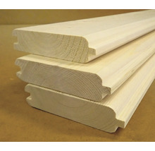 Lambris en bois résineux avec rainure et languette, trois planches empilées avec profil arrondi.