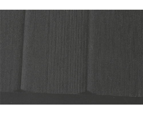 Gros plan d une surface structurée sombre avec de fines rainures verticales et un aspect brossé.