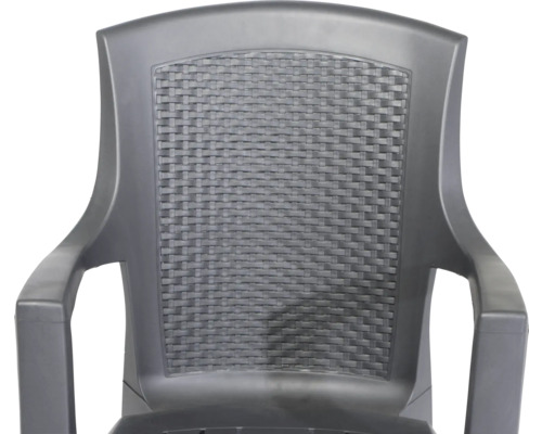 Fauteuil de jardin en plastique avec accoudoirs et dossier à l'aspect tressé