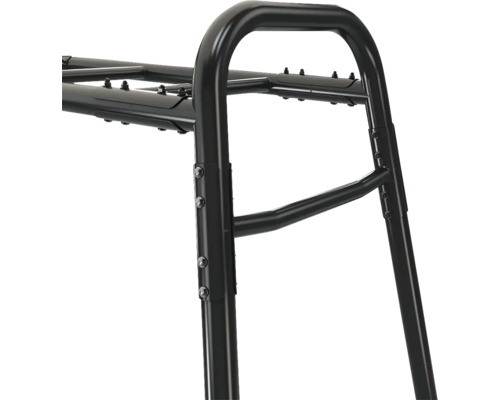 Structure tubulaire métallique noire avec des raccords vissés solides pour rayonnages ou stockage.