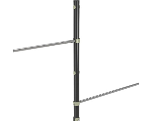 Poteau de clôture métallique noir avec clips de fixation pour barres horizontales.