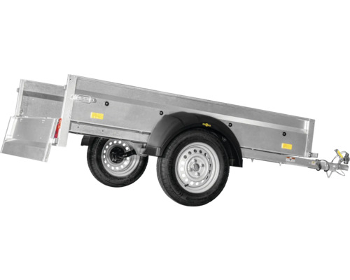 Remorque pour voiture à deux essieux avec plateau ouvert et ridelle arrière rabattable en acier galvanisé.