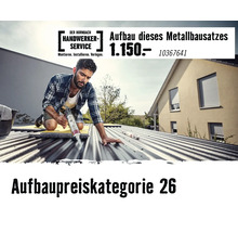 Ein Handwerker montiert ein Metalldach, Hornbach Handwerker-Service Logo, Metallbausätze Preiskategorie 26 für eintausendeinhundertfünfzig.