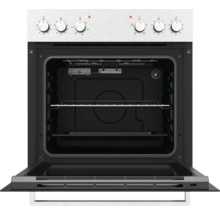 Four encastrable avec porte ouverte, bandeau de commande en acier inoxydable à six manettes, intérieur noir avec grille et plaque de cuisson.