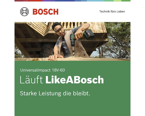 Bosch Logo. Mann benutzt Akkumulator-Schlagbohrschrauber UniversalImpact 18 Volt 60 im Freien an einer hellen Holzkonstruktion.