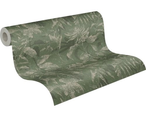 Rouleau de papier peint avec un motif botanique de feuilles et de fleurs en vert et beige.