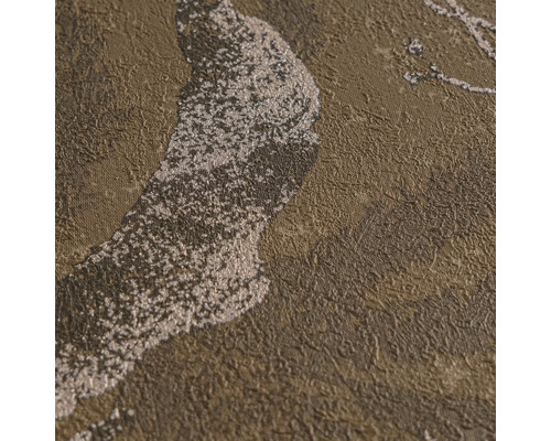 Gros plan d'un papier peint intissé structuré avec un motif abstrait scintillant.