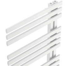 Radiateur sèche-serviettes blanc en métal avec barres horizontales plates pour salle de bains.