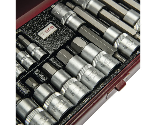 Jeu de douilles WGB avec embouts hexagonaux en métal soigneusement rangés dans un coffret à outils avec WGB Logo.