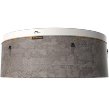 Paroi extérieure d un jacuzzi MSpa rond avec texture grise, inscription SyncJet Tech, MSpa Logo et boucles de fermeture.