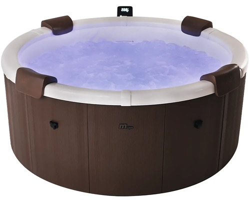 Jacuzzi rond aspect bois avec bord blanc, quatre appuie-tête, eau bouillonnante éclairée en bleu et logo MSpa.