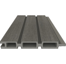 Panneau en composite bois-plastique avec profil à chambres creuses et texture grain de bois pour mur ou terrasse.