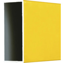 Profilé creux rectangulaire en aluminium avec revêtement jaune.