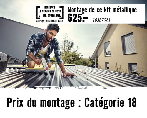 Service de montage Hornbach pour un kit métallique, artisan appliquant du mastic sur un toit en tôle ondulée.