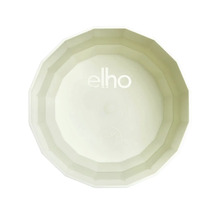 Vue intérieure d'un pot de fleurs à plusieurs pans avec elho Logo et symbole pour un matériau 100 pour cent recyclable.