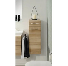 Moderner Badezimmer-Hängeschrank in Holzoptik mit einer Schublade, einer Tür und verchromten Metallgriffen.