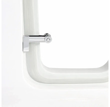 Vue détaillée d'une fixation métallique chromée pour une paroi de douche ou de baignoire.