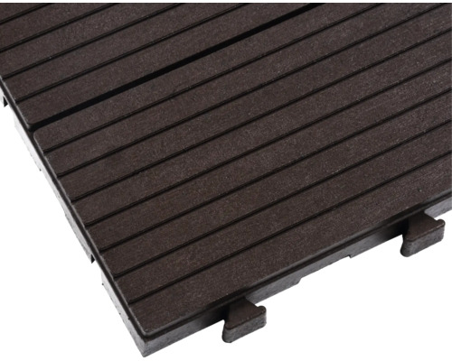 Dunkelbraune Terrassenfliese aus Holz-Kunststoff-Verbundwerkstoff mit geriffelter Oberfläche und Klick-System.