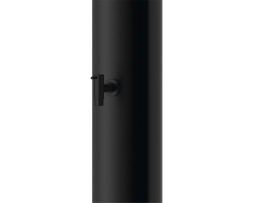 Schwarze Außendusche Säule mit integriertem Wasserhahn.