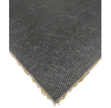 Vue détaillée de l'envers antidérapant d'un paillasson en coco avec une surface texturée.