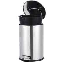 Poubelle à pédale en acier inoxydable avec couvercle ouvert et seau intérieur amovible en plastique.