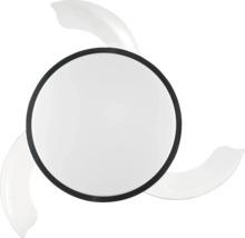 Ventilateur de plafond avec éclairage LED rond et trois pales incurvées, vue de dessous.