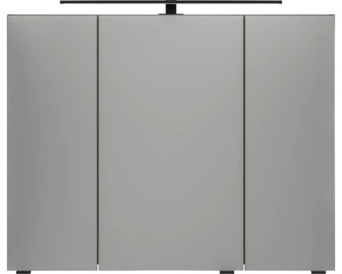 Armoire de toilette à trois portes pour la salle de bains avec éclairage LED intégré sur le dessus.