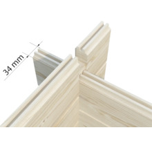 Eckverbindung von Blockbohlen aus Holz mit einer Wandstärke von 34 Millimetern.