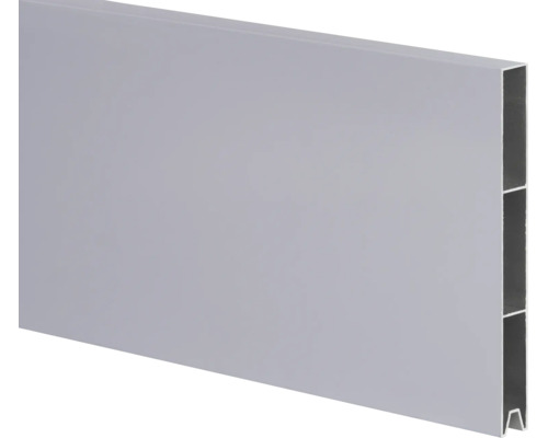 Profilé de clôture en aluminium gris avec chambre creuse pour brise-vue.