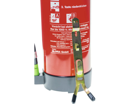 Feuerlöscher mit Halterung und aufgedruckten Gebrauchsanweisungen sowie Brandklassen A und B