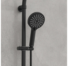 Ensemble de douche avec douchette et barre de douche au design moderne pour montage mural dans la salle de bain.