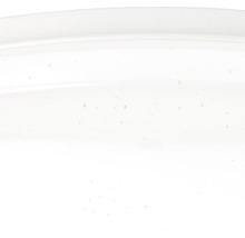 Gros plan sur un récipient en plastique blanc