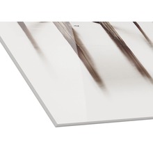 Gros plan d''une plaque de mousse rigide avec impression photo