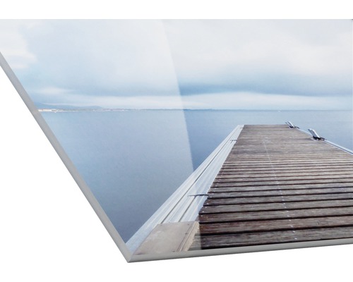 Acrylglasbild mit einem Steg, der ins Meer führt