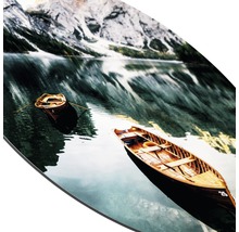 Décoration avec lac de montagne et bateaux
