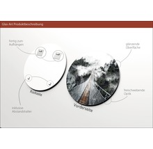 Glasbild mit einer Abbildung einer Brücke im Wald, inklusive Halterung