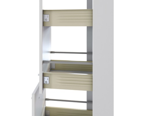 Auszug aus einem weißen Möbelschrank mit Schubladen