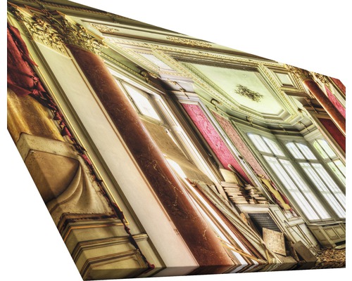 Dekorative Leinwand mit Darstellung eines alten, verlassenen Ballsaals mit Säulen und Fenstern