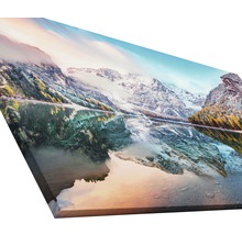 Leinwanddruck mit See und Berglandschaft