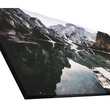 Leinwanddruck mit Bergsee-Motiv und Booten