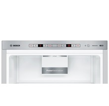 Intérieur d''un réfrigérateur Bosch avec affichage numérique et PowerVentilation