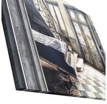 Leinwandbild mit einer Szene einer alten Treppe und einem Klavier