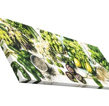 Leinwanddruck mit einer Auswahl an frischem Gemüse und Kräutern auf einem Tisch