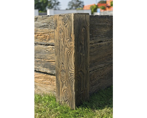 Élément en béton avec structure en bois pour le jardin